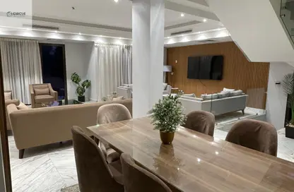 فيلا - 5 غرف نوم - 5 حمامات للايجار في جاردن ريزدنس - هايد بارك - مدينة القاهرة الجديدة - القاهرة