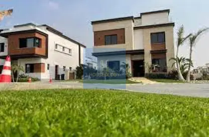 Villa - 4 Bedrooms - 5 Bathrooms for sale in Azzar - 5th Settlement Compounds - The 5th Settlement - New Cairo City - Cairo