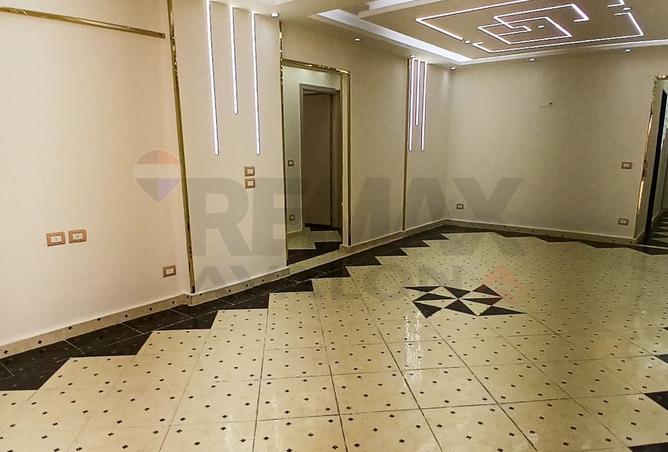 104601788 - Property Image 3