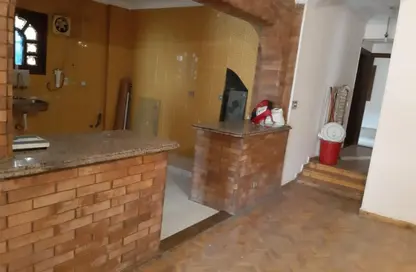 Apartment - 3 Bedrooms - 2 Bathrooms for sale in Hesham Labib St. - 8th Zone - Nasr City - Cairo