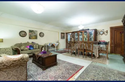 شقة - 7 غرف نوم - 3 حمامات للبيع في شارع غزه - سابا باشا - حي شرق - الاسكندرية