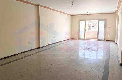 Apartment - 3 Bedrooms - 2 Bathrooms for sale in Abo Qir St - Laurent - Hay Sharq - Alexandria