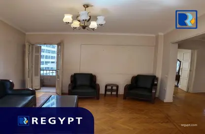 Apartment - 2 Bedrooms - 1 Bathroom for rent in Taha Hussein St. - Zamalek - Cairo