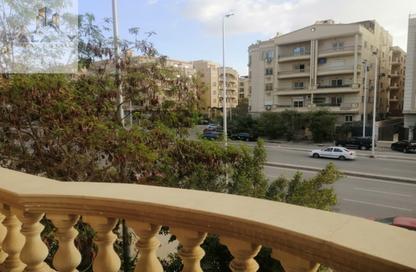 Apartment - 3 Bedrooms - 2 Bathrooms for sale in Al Narges 4 - Al Narges - New Cairo City - Cairo