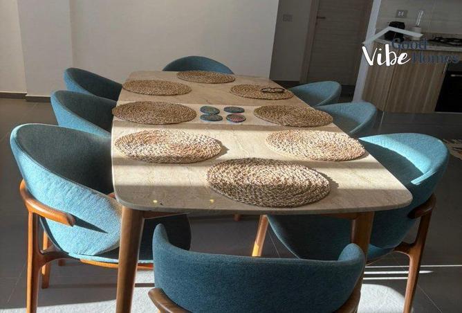 8573988 - Property Image 2