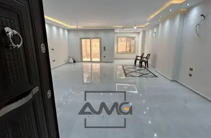 Apartment - 2 Bedrooms - 2 Bathrooms for rent in El Narges Buildings - Al Narges - New Cairo City - Cairo
