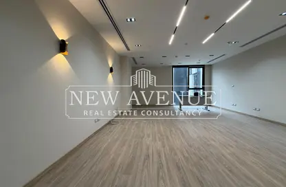 Office Space - 1 Bedroom - 1 Bathroom for rent in Hyde Park - New Cairo City - Cairo