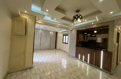 Apartment - 2 Bedrooms - 1 Bathroom for sale in Shehab St. - Mohandessin - Giza