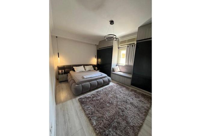 82101027 - Property Image 2