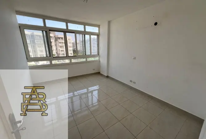 100643666 - Property Image 2