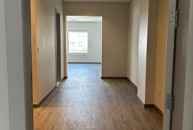 98817755 - صورة العقار 2
