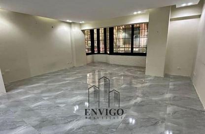Apartment - 3 Bedrooms - 2 Bathrooms for sale in Ahbab Al Rasoul St. - Al Sefarat District - Nasr City - Cairo
