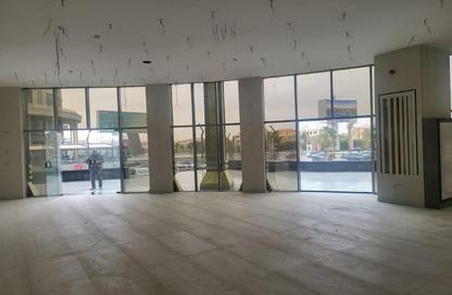 Shop - Studio - 2 Bathrooms for rent in V90 - North Teseen St. - The 5th Settlement - New Cairo City - Cairo