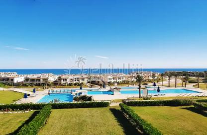 Chalet - 2 Bedrooms - 2 Bathrooms for sale in La Vista 6 - La Vista - Al Ain Al Sokhna - Suez