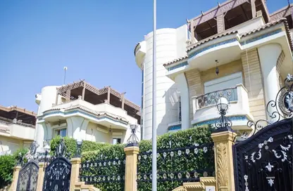Villa - 6 Bedrooms - 3 Bathrooms for sale in Golden Heights - North Investors Area - New Cairo City - Cairo