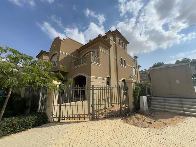 3BR Twin House | Prime Location | El Patio Oro thumbnail