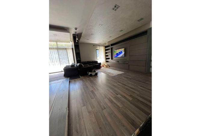 65161418 - Property Image 3