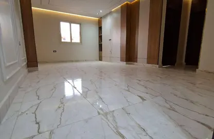 Apartment - 2 Bedrooms - 1 Bathroom for sale in Gate 4 - Mena - Hadayek El Ahram - Giza