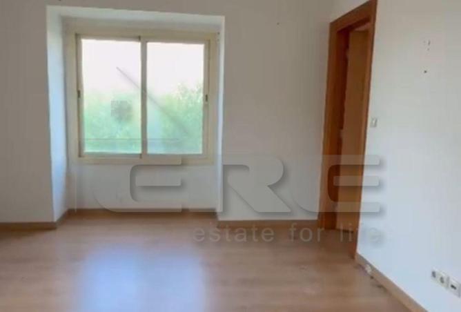 83984130 - Property Image 3