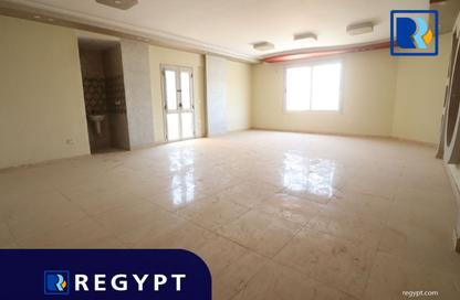 Office Space - Studio - 2 Bathrooms for rent in Degla Square - Degla - Hay El Maadi - Cairo
