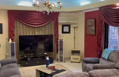 Apartment - 3 Bedrooms - 3 Bathrooms for sale in Mahmoud Ghoneim St. - 6th Zone - Nasr City - Cairo