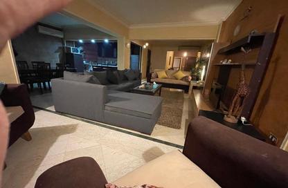 Apartment - 2 Bedrooms - 2 Bathrooms for rent in Al Nady St. - Maadi - Hay El Maadi - Cairo