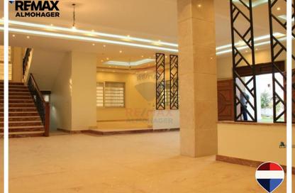 Villa - 6 Bedrooms - 6 Bathrooms for sale in Royal City - Sheikh Zayed Compounds - Sheikh Zayed City - Giza Villa - 6 Bedrooms - 6 Bathrooms for sale in Royal City - Sheikh Zayed Compounds - Sheikh Zayed City - Giza