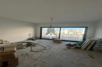 شقة - 3 غرف نوم - 3 حمامات للبيع في شارع كفر عبده - كفر عبده - رشدي - حي شرق - الاسكندرية