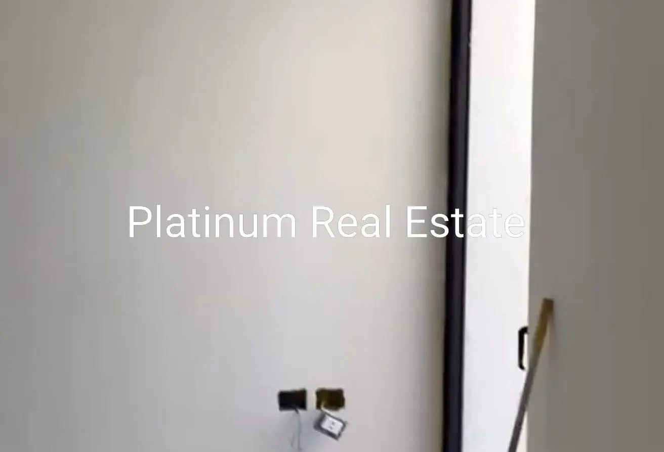 111026018 - Property Main Image