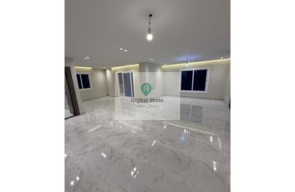 Apartment - 3 Bedrooms - 3 Bathrooms for sale in Mohamed Kamel Al Harouny St. - 6th Zone - Nasr City - Cairo