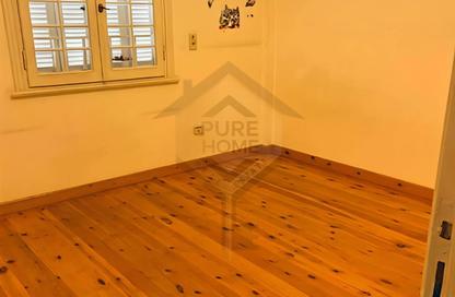 Apartment - 3 Bedrooms - 2 Bathrooms for rent in Smouha Square - Smouha - Hay Sharq - Alexandria