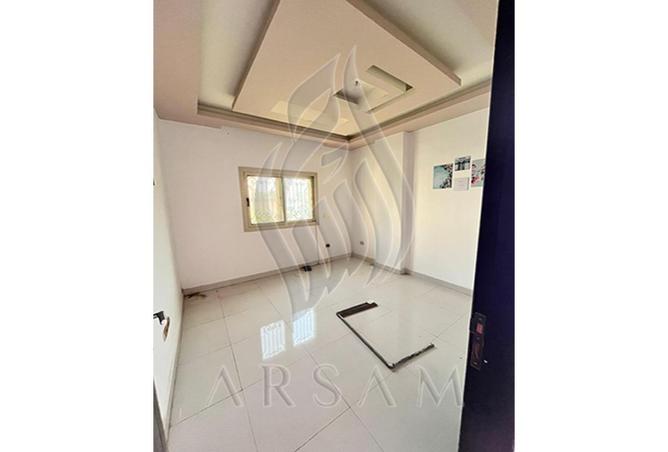 8718833 - Property Image 2