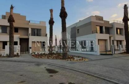 Villa - 4 Bedrooms - 5 Bathrooms for sale in Palm Hills New Cairo - 5th Settlement Compounds - The 5th Settlement - New Cairo City - Cairo