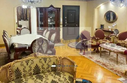 شقة - 3 غرف نوم - 3 حمامات للبيع في شارع اللاسلكي - اللاسلكي - المعادي الجديدة - حي المعادي - القاهرة