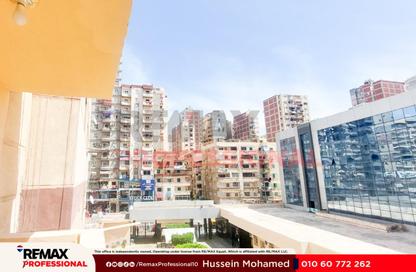 Apartment - 3 Bedrooms - 1 Bathroom for sale in Gamal Abdel Nasser Road - Sidi Beshr - Hay Awal El Montazah - Alexandria