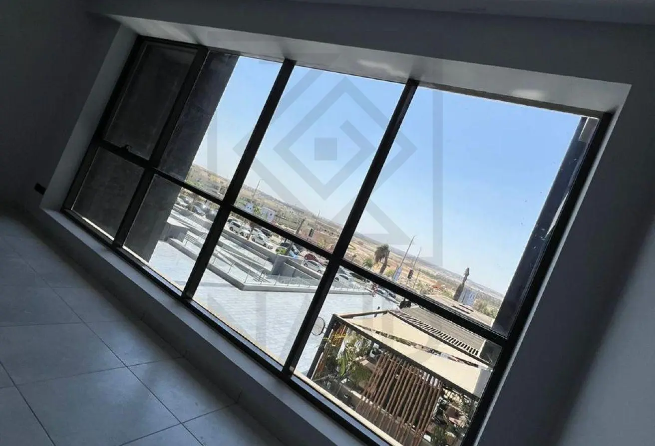 111879106 - Property Main Image