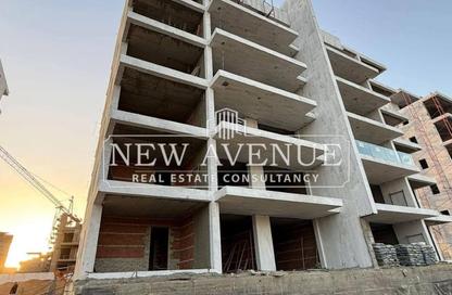 Apartment - 2 Bedrooms - 2 Bathrooms for sale in Lake View Residence 2 - 5th Settlement Compounds - The 5th Settlement - New Cairo City - Cairo