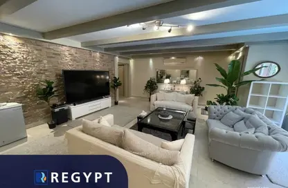Apartment - 2 Bedrooms - 2 Bathrooms for rent in Sarayat Al Maadi - Hay El Maadi - Cairo