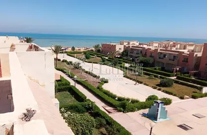 Chalet - 3 Bedrooms - 2 Bathrooms for sale in Coronado Beach - Al Ain Al Sokhna - Suez