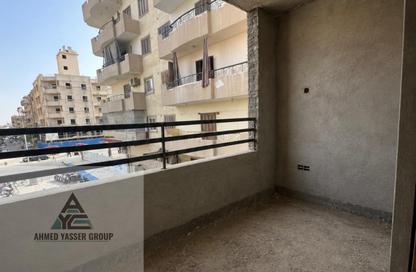 Apartment - 3 Bedrooms - 2 Bathrooms for sale in Al Hadaba Al Wosta - Mokattam - Cairo