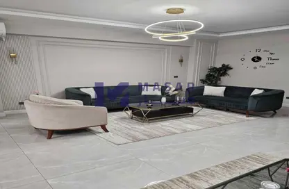 شقة - 3 غرف نوم - 2 حمامات للبيع في شارع محمد رحيم - الياسمين 3 - الياسمين - مدينة القاهرة الجديدة - القاهرة