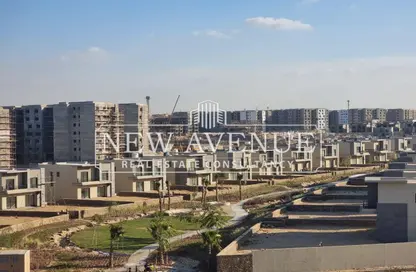Apartment - 3 Bedrooms - 3 Bathrooms for sale in Swan Lake Residence - 5th Settlement Compounds - The 5th Settlement - New Cairo City - Cairo
