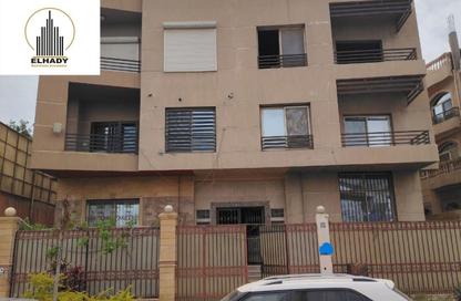 Apartment - 3 Bedrooms - 3 Bathrooms for sale in Al Narges 1 - Al Narges - New Cairo City - Cairo