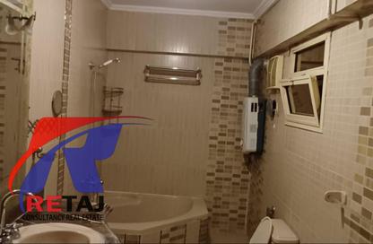 Apartment - 3 Bedrooms - 2 Bathrooms for sale in Abbas Al Akkad St. - 1st Zone - Nasr City - Cairo