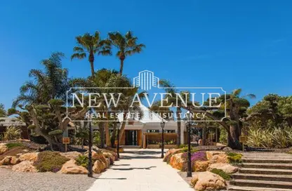 Chalet - 2 Bedrooms - 2 Bathrooms for sale in Hacienda West - Ras Al Hekma - North Coast