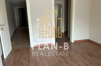 Apartment - 3 Bedrooms - 3 Bathrooms for rent in New Giza - Cairo Alexandria Desert Road - 6 October City - Giza