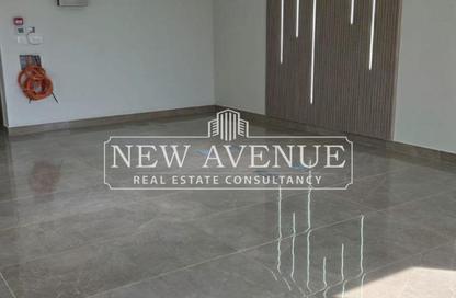 Office Space - 3 Bedrooms - 1 Bathroom for rent in Hyde Park Business District Mall - South Teseen St. - The 5th Settlement - New Cairo City - Cairo