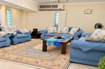 Apartment - 3 Bedrooms - 2 Bathrooms for sale in Street 262 - New Maadi - Hay El Maadi - Cairo