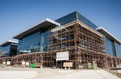 مساحات مكتبية - 2 غرف نوم - 2 حمامات للبيع في جولدن جيت - شارع التسعين الجنوبي - التجمع الخامس - مدينة القاهرة الجديدة - القاهرة