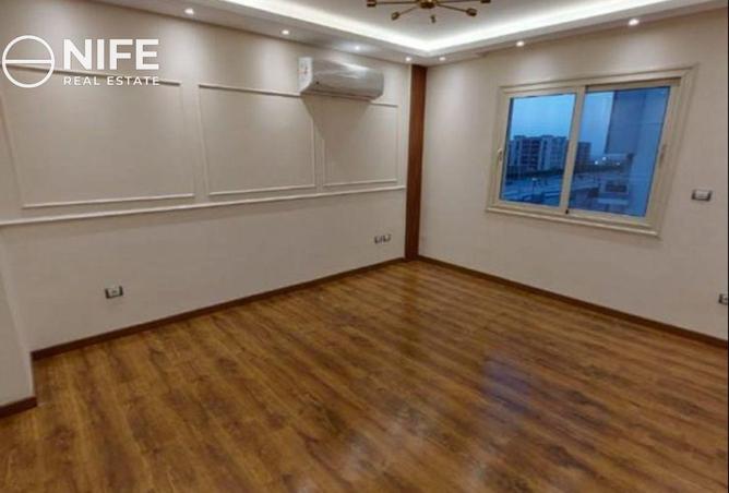 101783318 - Property Image 3